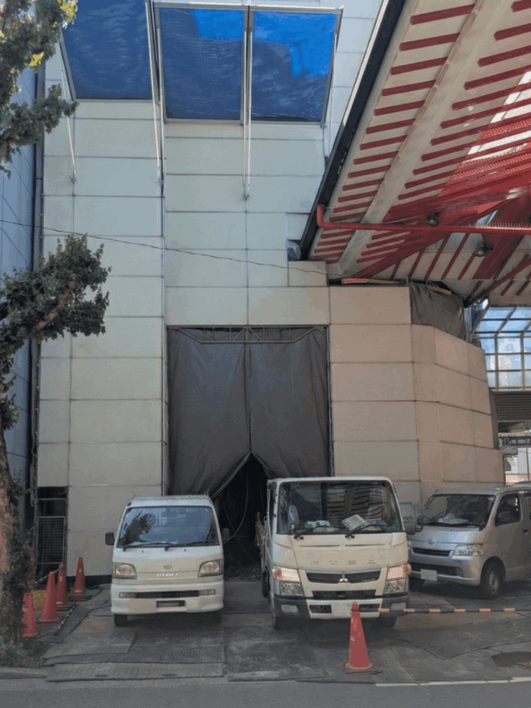 名古屋市中区-ビル解体工事-施工中1