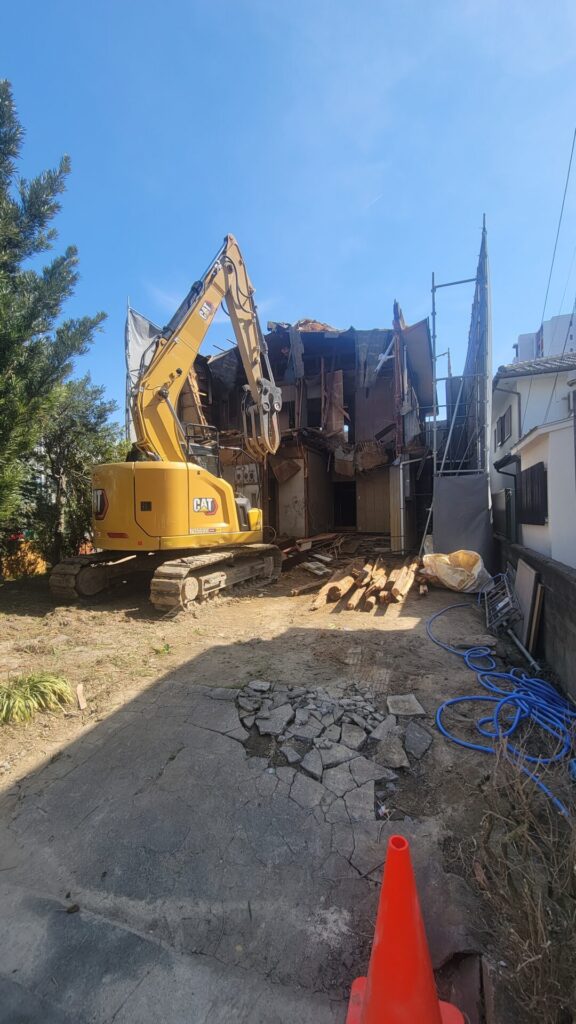 知立市　解体　施工1