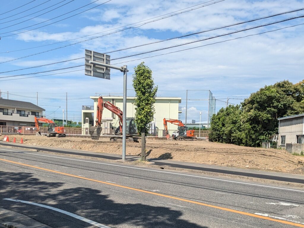 刈谷市　店舗　整地1