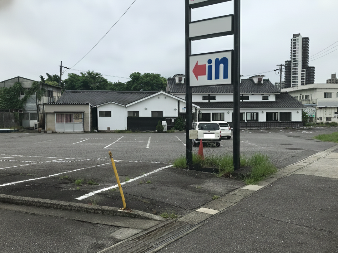 刈谷市　飲食店舗　解体前2